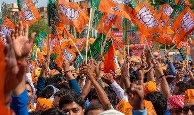 Kutch BJP : ઓચિંતી બોલાવાયેલી સેન્સ મિટિંગમાં 18 ભાજપીએ ટિકિટ માટે દાવો કર્યો, જાણો ભાજપના કયા નેતા-કાર્યકરને લોકોની સેવા માટે સંસદ સભ્ય બનવું છે