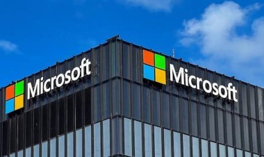 Microsoft Global Outage :  માઈક્રોસોફ્ટના સર્વરમાં મોટી ખામીથી દુનિયાભરમાં વિમાન, બેંક, ફોન, સ્ટોક માર્કેટ જેવી આવશ્યક સેવાઓ ખોરવાઈ, ભારતમાં પણ થઇ અસર
