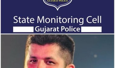 SMC Raid in Bhuj : પશ્ચિમ કચ્છ પોલીસની સક્રિયતા સામે સવાલ, DGPની સ્ટેટ મોનીટરીંગ ટીમે ભુજમાં ક્રિકેટ સટ્ટા બેટિંગનો કરોડોનો કારોબાર ઝડપ્યો...
