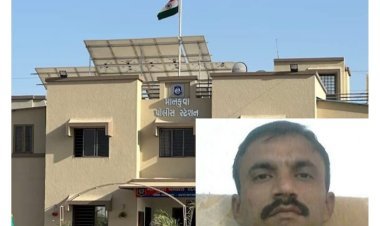 SMC Raid In West Kutch Police effect : માનકુવા કેરા SMC રેડની અસર, પોલીસ ઇન્સ્પેક્ટર અને સબ ઈન્સ્પેક્ટર પાસેથી પોલીસ સ્ટેશનનો ચાર્જ લઈ લેવામાં આવ્યો, લિવ રિઝર્વંમાં ધકેલી દેવાયા, DGP કક્ષાએ આકરા પગલાં લેવાઈ શકે છે