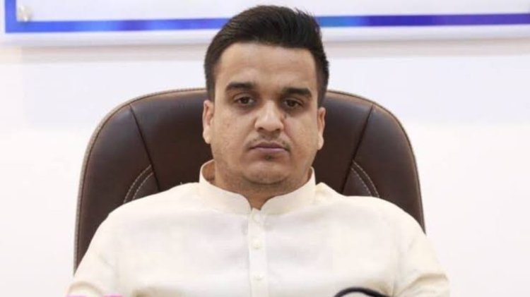 Harsh Sanghvi Kutch Visit : મિસ્ટર હોમ મિનિસ્ટર, તમે સાચે કચ્છના લોકોને મળશો કે પછી તમે પણ DGPની જેમ ઢોંગ કરશો ? જાણો આવું કોણે અને કેમ કહ્યું