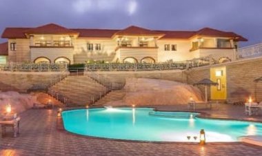 West Kutch Police : ભુજમાં નિવૃત્ત IAS સહીત R&Bના રિટાયર્ડ એક્ઝિક્યુટિવ એન્જીયર, સ્ટેટ IBના નિવૃત્ત ASI સાથે સાત જુગાર રમતા ઝડપાયા, રેડ બાદ રાતે જ પોલીસ સ્ટેશનમાંથી જામીન પણ આપી દીધા !