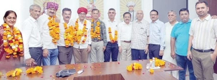 ભુજ લોહાણા મહાજનના પ્રમુખ - કારોબારીની રચનામાં વ્યાપક ગેરરીતિનો ગંભીર આક્ષેપ, વરણી પ્રક્રિયાને ચેરિટી કમિશનર સમક્ષ પડકારવામાં આવી