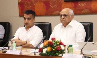 Off The Record : ગુજરાતમાં પટેલને દૂર કરીને જૈનને ગોઠવવાનો અખતરો આ વખતે જોખમી સાબિત થશે, સુરતના મ્યુનિસિપલ કમિશનર નાગરાજ તો ગયા હવે IPS નકુમનુ શું કરવાનું ? નકુમે રીલ બનાવવાની સ્ટાઇલ બદલી નાખી...
