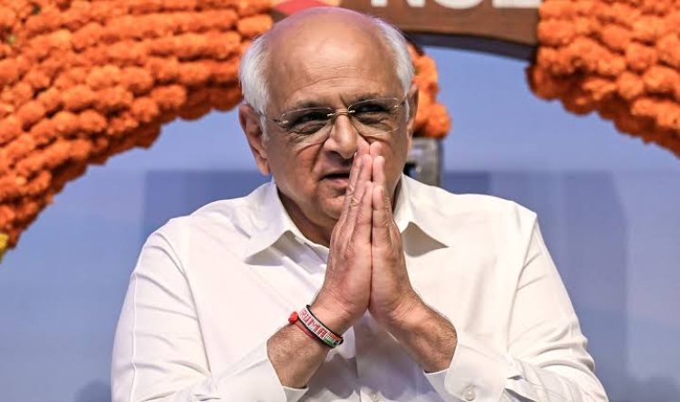 Off the Record : ગુજરાત સરકાર હાઈકોર્ટથી પણ ઉપર છે ? સુરતના મ્યુનિ. કમિશનર અને પોલીસના DCP હજુ બદલાયા નથી...